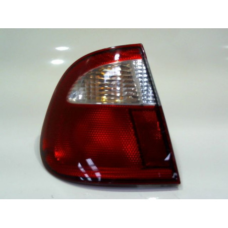 FEU ARRIERE GAUCHE  SEAT CORDOBA 2001