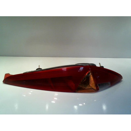 FEU ARRIERE DROIT FIAT PUNTO 2001