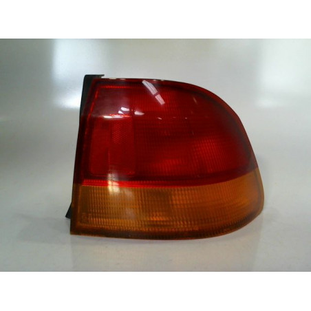 FEU ARRIERE DROIT HONDA CIVIC 1996