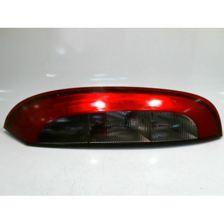 FEU ARRIERE DROIT OPEL CORSA 2001