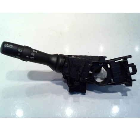 COMMANDE ECLAIRAGE TOYOTA YARIS II Phase 1 2005-2009