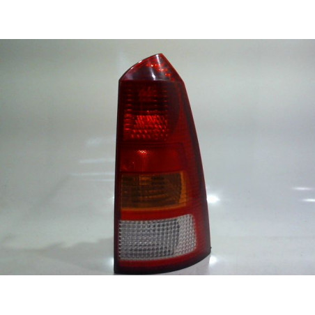 FEU ARRIERE DROIT FORD FOCUS 2000