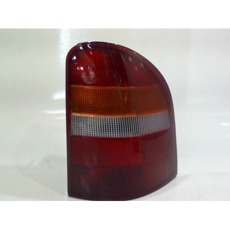 FEU ARRIERE DROIT FORD MONDEO 2000