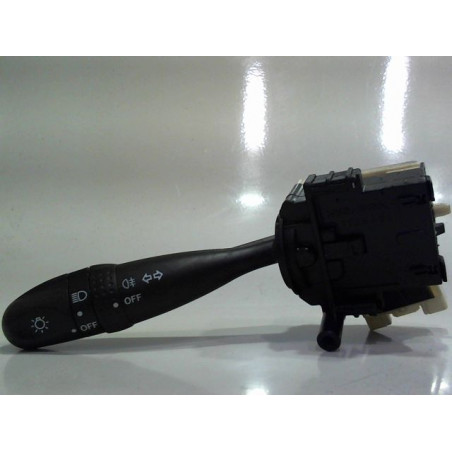 COMMANDE ECLAIRAGE TOYOTA YARIS 2004
