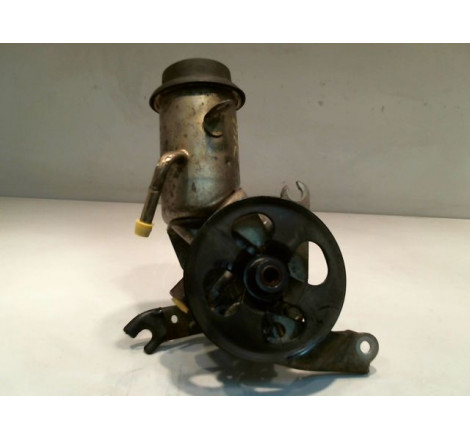 POMPE DIRECTION ASSISTEE TOYOTA YARIS 2003-