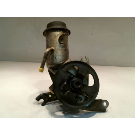POMPE DIRECTION ASSISTEE TOYOTA YARIS 2004