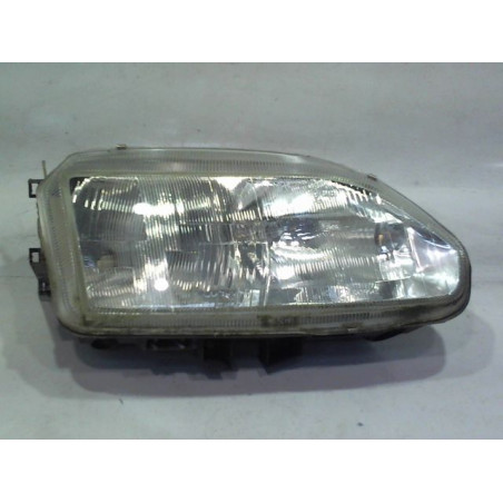 PHARE DROIT RENAULT SAFRANE 1995