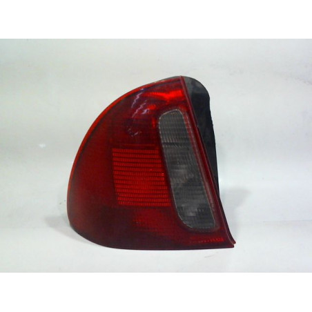 FEU ARRIERE GAUCHE  ROVER 400 1998