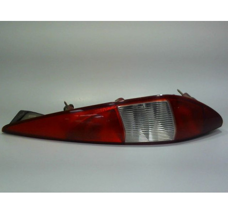 FEU ARRIERE DROIT FORD MONDEO CLIPPER II 2000-2007