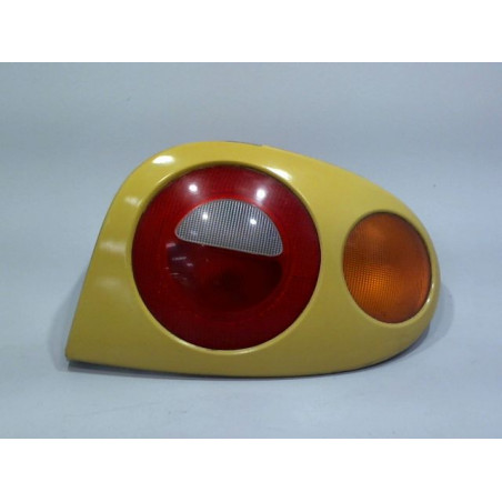 FEU ARRIERE DROIT RENAULT MEGANE 1998