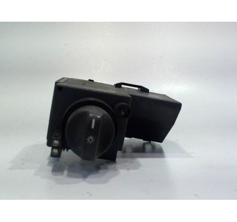 INTERIEUR COMMANDE PHARES MERCEDES CLASSE E BERL. II Phase 1 (210) 1995-1999