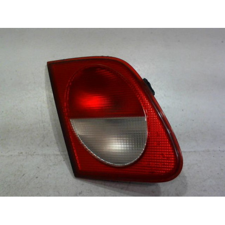 FEU ARRIERE INTERIEUR GAUCHE MERCEDES E290 1996
