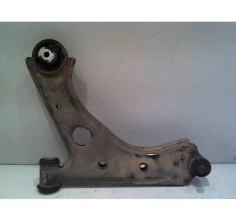 TRIANGLE INFERIEUR AVANT GAUCHE FIAT GRANDE PUNTO III 2005-...