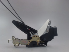 SYSTEME CONDAMNATION AVANT GAUCHE TOYOTA COROLLA VERSO 2002-2004