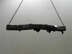 TRAVERSE SUPERIEURE ARMATURE AVANT TOYOTA AURIS I Phase 2 2010-2012