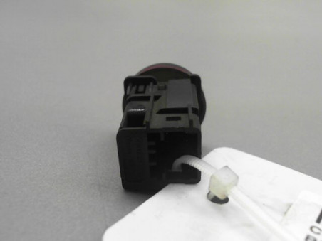 BOUTON DE WARNING CITROEN BERLINGO 2005