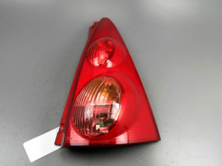 FEU ARRIERE DROIT PEUGEOT 107 2010
