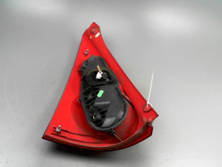 FEU ARRIERE DROIT PEUGEOT 107 2010