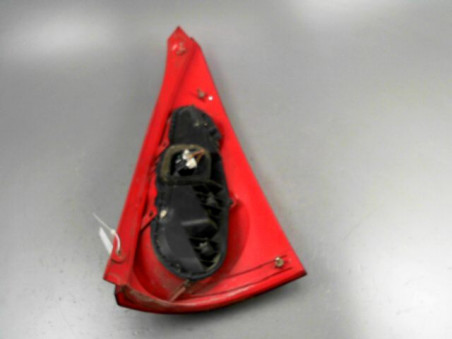 FEU ARRIERE GAUCHE  PEUGEOT 107 2006