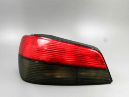 FEU ARRIERE GAUCHE  PEUGEOT 306 2000