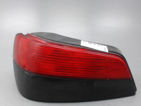 FEU ARRIERE GAUCHE  PEUGEOT 306 2000