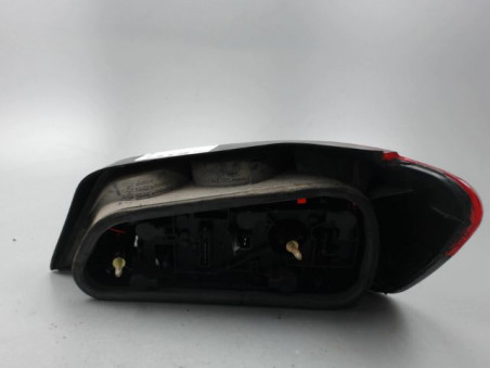 FEU ARRIERE GAUCHE  PEUGEOT 306 2000