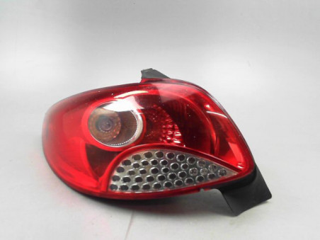 FEU ARRIERE GAUCHE  PEUGEOT 206 2010