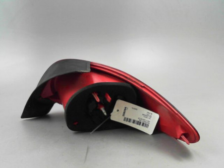 FEU ARRIERE GAUCHE  PEUGEOT 206 2010