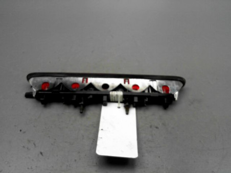 FEUX STOP SUPPLEMENTAIRE PEUGEOT 206 2012