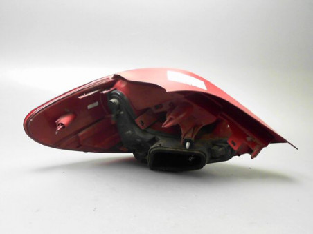 FEU ARRIERE DROIT PEUGEOT 207 2012