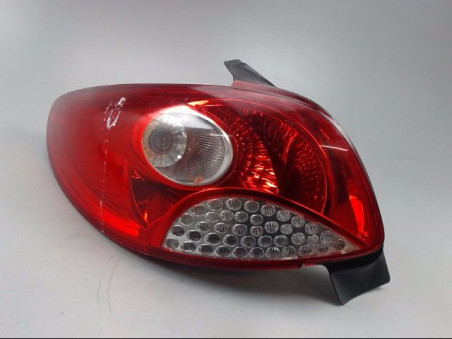 FEU ARRIERE GAUCHE  PEUGEOT 206 2010