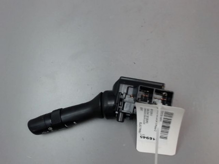 COMMANDE ESSUIE GLACE TOYOTA YARIS 2012