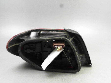 FEU ARRIERE DROIT CITROEN XSARA 2000