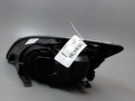 PHARE DROIT FORD FOCUS 2004