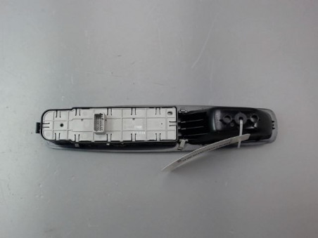 COMMANDE LEVE-GLACE PORTE AVG RENAULT GRAND SCENIC MONOSP. III PHASE 1 LONG 04-2009-/11-2011