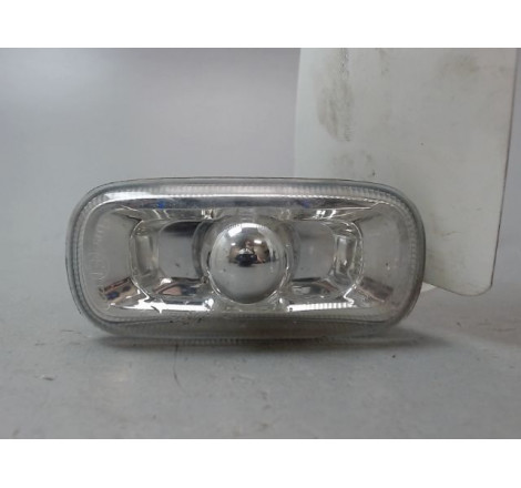 REPETITEUR AILE GAUCHE AUDI A4 BERL. II Phase 1 (8E) 2001-2004