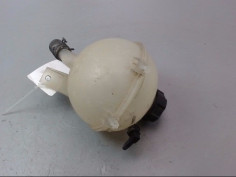 RESERVOIR LAVE-GLACE AVANT PEUGEOT 206 + 2009-2013