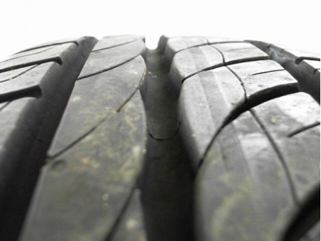 Pneu PIRELLI CINTURATO P1 185 60 15 84 H