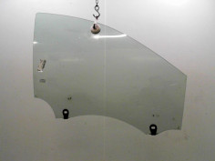 GLACE PORTE AVANT DROIT RENAULT CLIO III Phase 2 2009-...