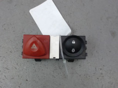 BOUTON DE WARNING RENAULT MEGANE BERL. II Phase 2 2006-2009