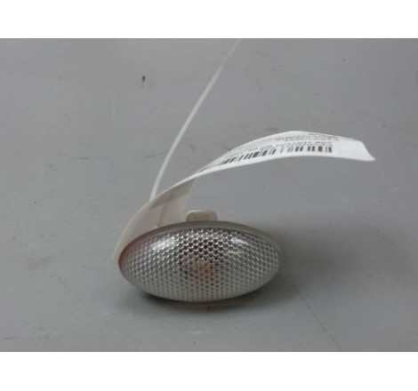 REPETITEUR AILE GAUCHE PEUGEOT 206 1998-2009