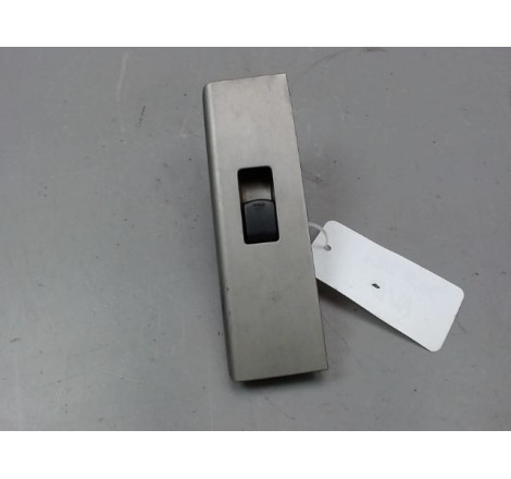 COMMANDE LEVE-GLACE PORTE AVD NISSAN PATHFINDER