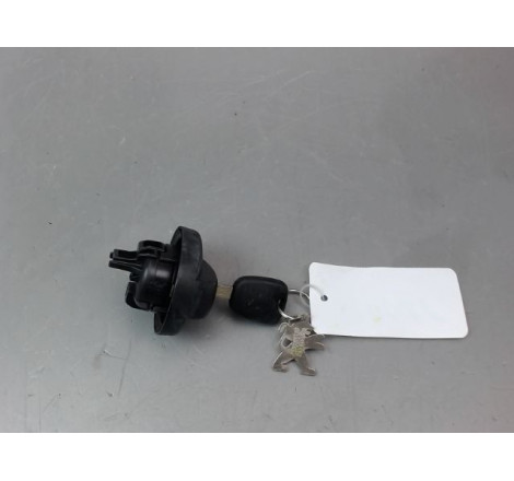 BOUCHON RESERVOIR A CARBURANT PEUGEOT 207 2006-2013
