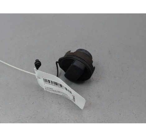 BOUCHON RESERVOIR A CARBURANT VOLKSWAGEN PASSAT BREAK IV Phase 2 2000-2005