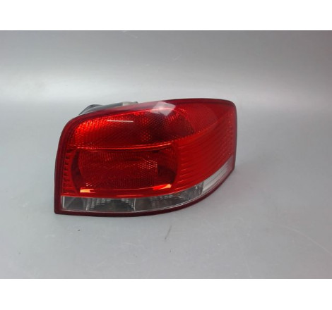 FEU ARRIERE DROIT AUDI A3 II Phase 1 (8P) 2003-2008