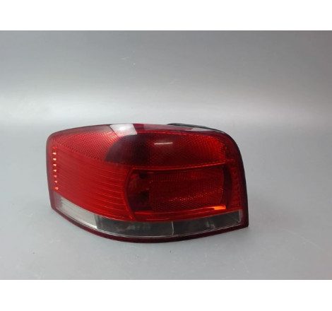 FEU ARRIERE GAUCHE  AUDI A3 II Phase 1 (8P) 2003-2008