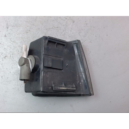 CLIGNOTANT GAUCHE VOLKSWAGEN PASSAT BERL. III Phase 1 1988-1993