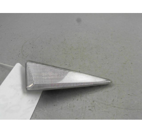 REPETITEUR AILE DROIT RENAULT MEGANE II Phase 2 2006-2009