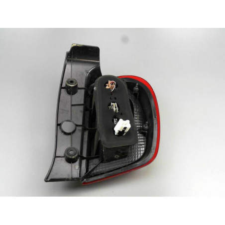 FEU ARRIERE GAUCHE  NISSAN MICRA 2009-