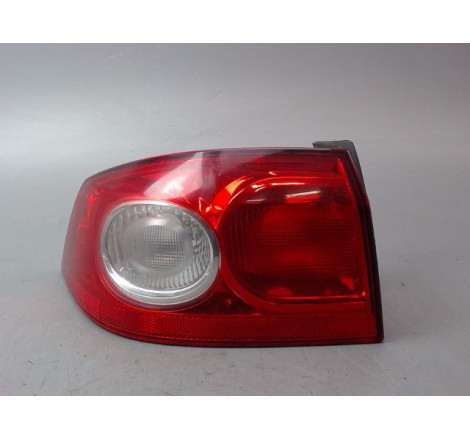 FEU ARRIERE GAUCHE  RENAULT LAGUNA II Phase 2 2005-2007